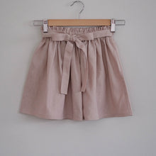 Load image into Gallery viewer, Girl&#39;s linen skirt with bow
